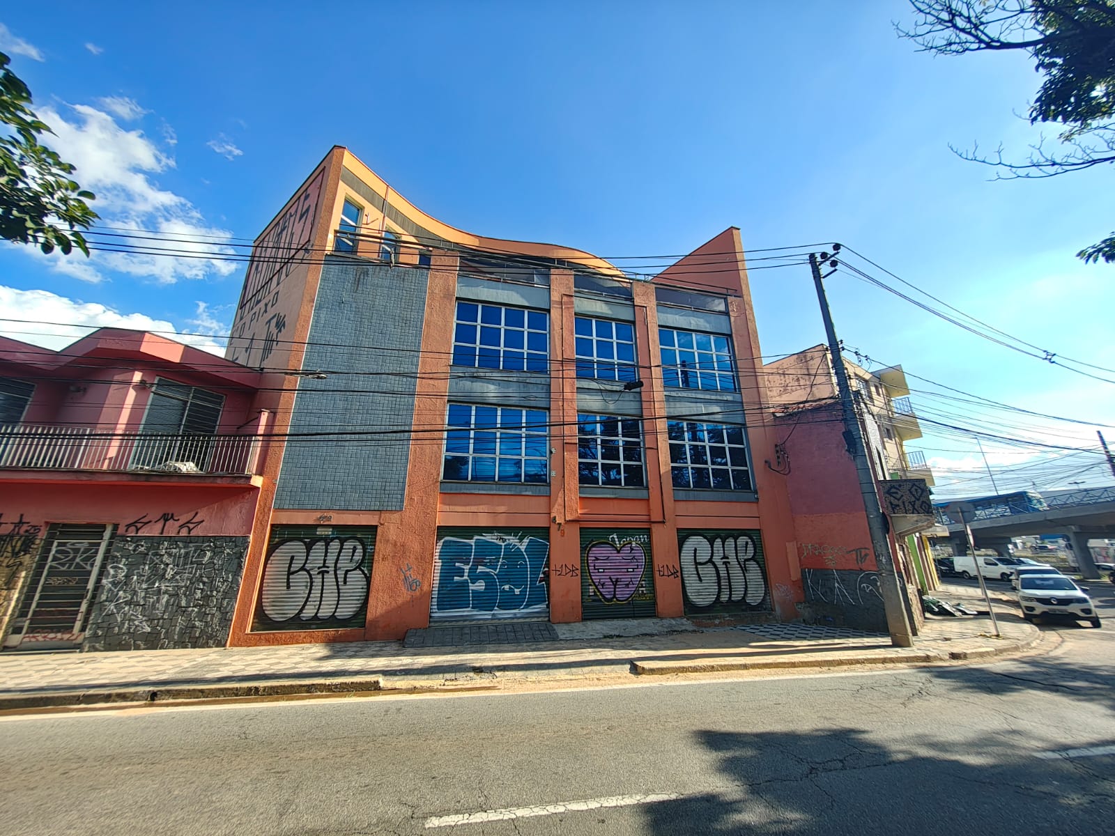 Fachada do predio comercial - Av. Afonso Vergueiro, 479